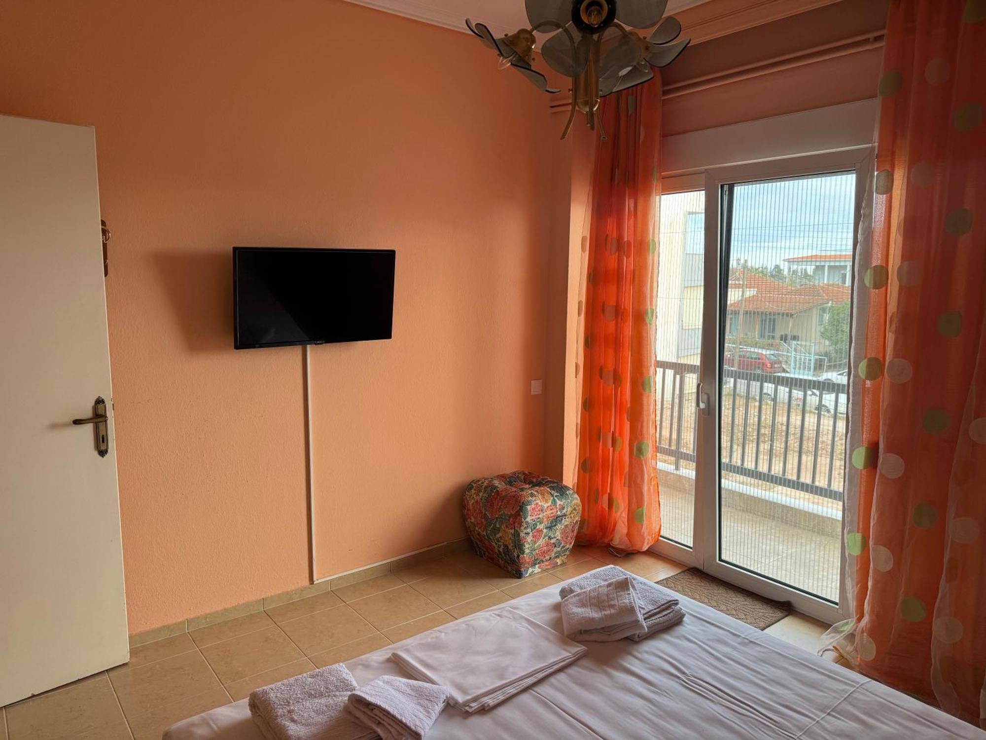 Family Apartment Nea Moudania Exteriér fotografie